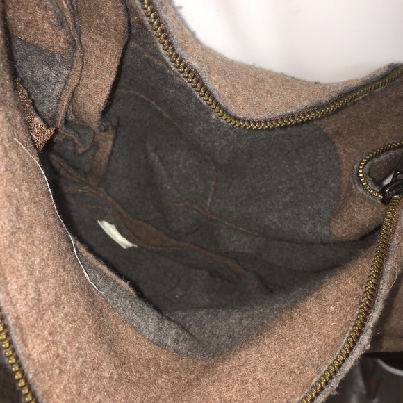 AndrewsAbyss repurposed coat sling bag - Picture 3 of 5